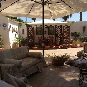  Casa vacanze Casa Vacanze Sciaraba Italia